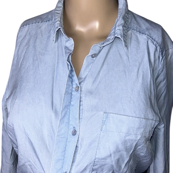 RW.& Co ,Lyocell 100% shirt,women med,hidden buttons,roll up sleeves,coastal - Picture 2 of 10